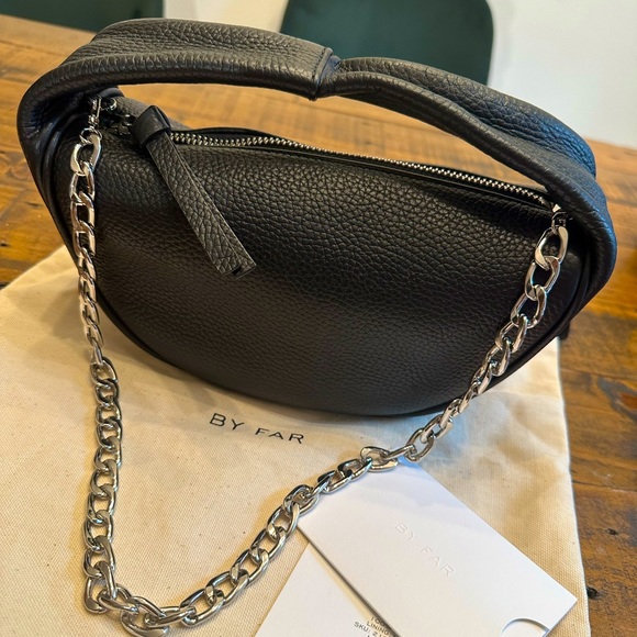 BY FAR Handbags - BY FAR BABY CUSH BLACK FLAT GRAIN LEATHER
REGULAR PRICE$430.00 USD